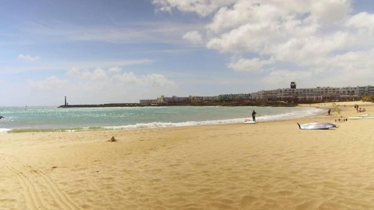 Luxury Beach Front Apartmentos Tahiche Costa Teguise Kültér fotó