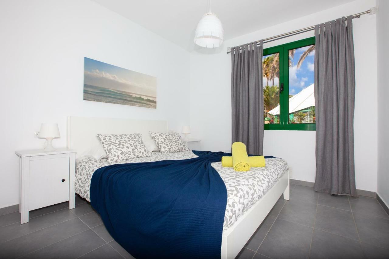 Luxury Beach Front Apartmentos Tahiche Costa Teguise Kültér fotó