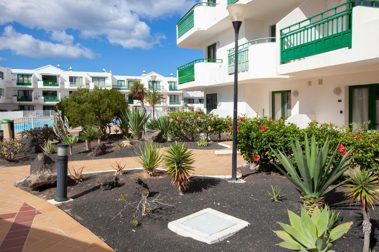 Luxury Beach Front Apartmentos Tahiche Costa Teguise Kültér fotó